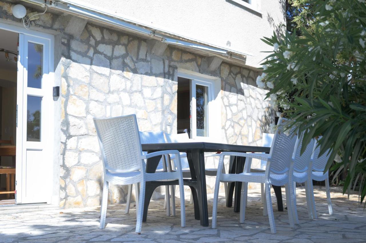 Beachfront House Ivana With Pool - Renovated 2025 Цесариця Екстер'єр фото