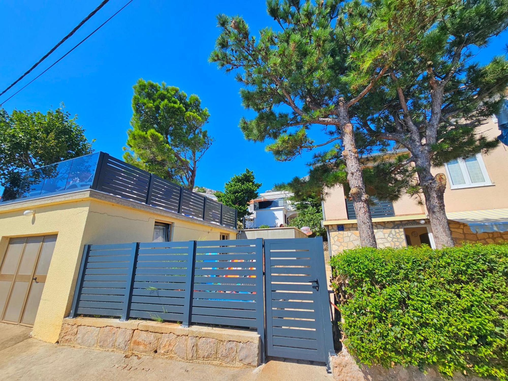 Beachfront House Ivana With Pool - Renovated 2025 Цесариця Екстер'єр фото