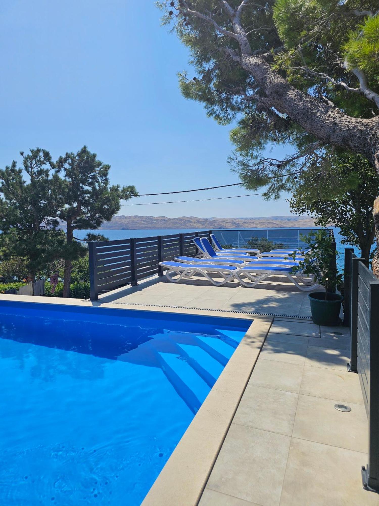 Beachfront House Ivana With Pool - Renovated 2025 Цесариця Екстер'єр фото