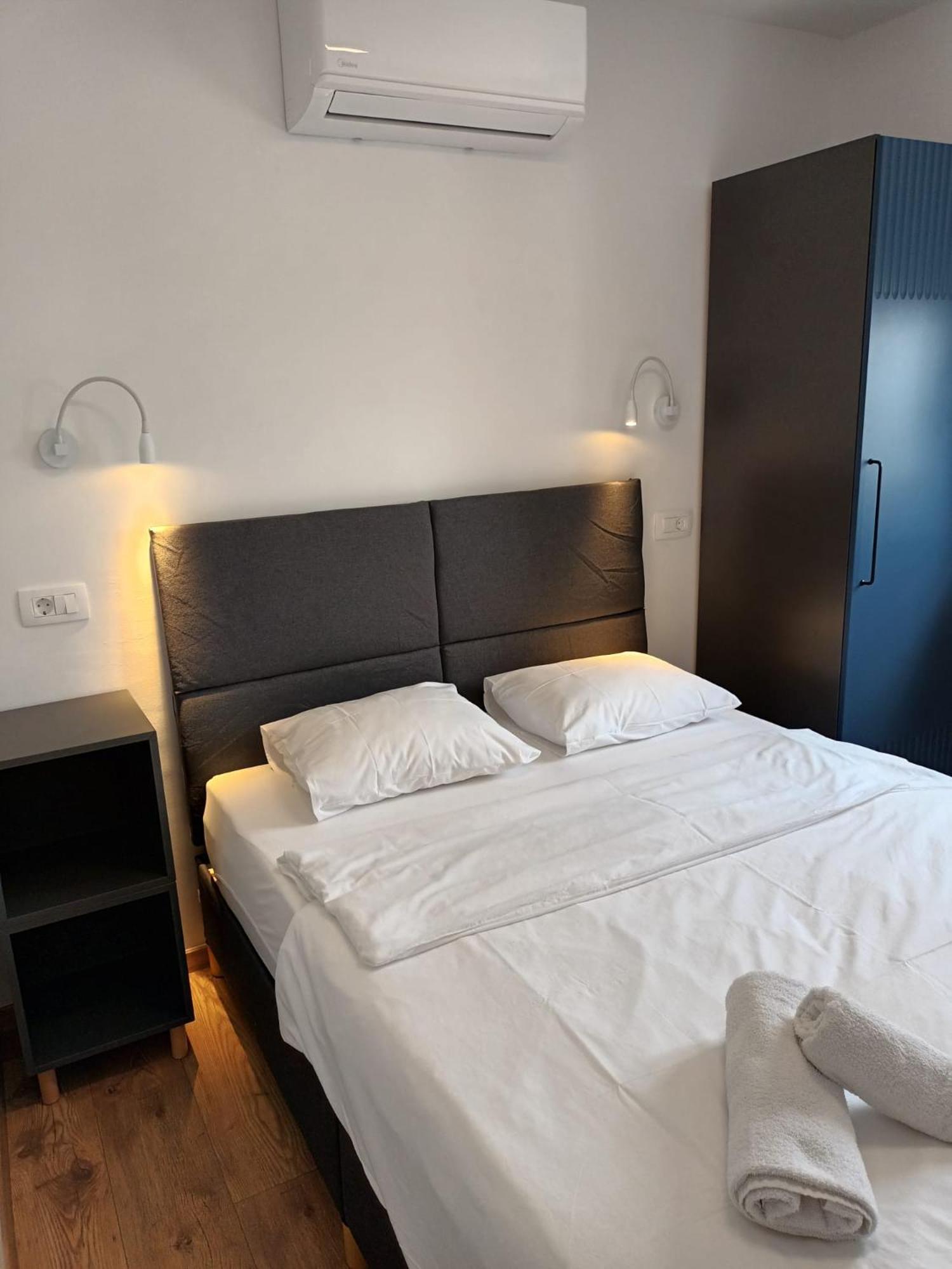 Beachfront House Ivana With Pool - Renovated 2025 Цесариця Екстер'єр фото